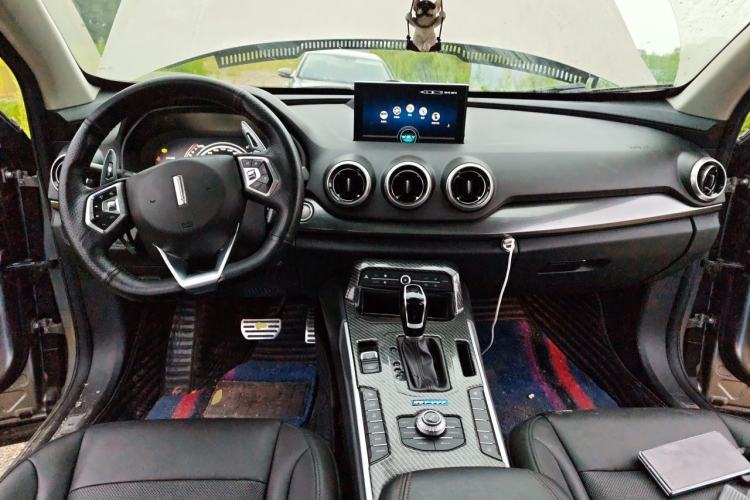 Used Wey VV7 2017 2.0T Ultra-Luxury Version Center Console