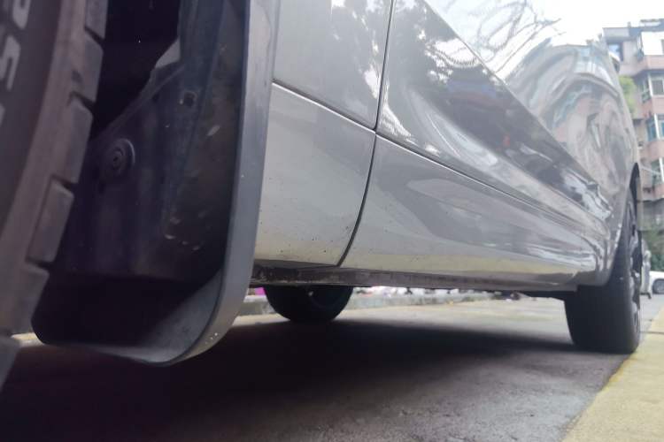 Used Wey VV7 2017 2.0T Flagship Model Chassis Front Left