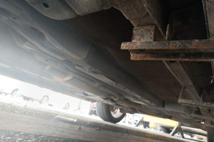 Used Wey VV7 2017 2.0T Flagship Model Chassis Front Left