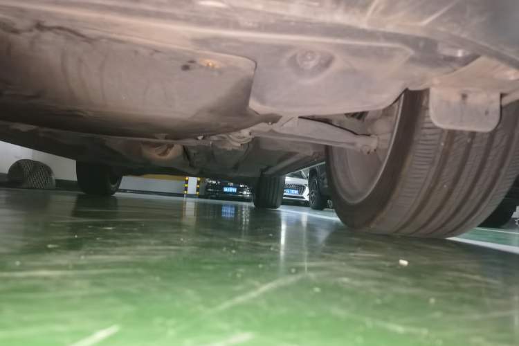 Used Wey VV7 2017 2.0T Luxury Model Chassis Front Right