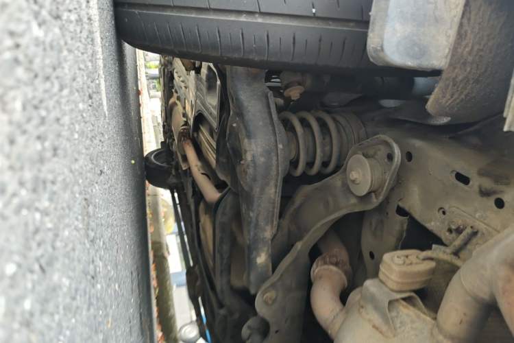 Used Wey VV7 2017 2.0T Flagship Model Chassis Rear Left
