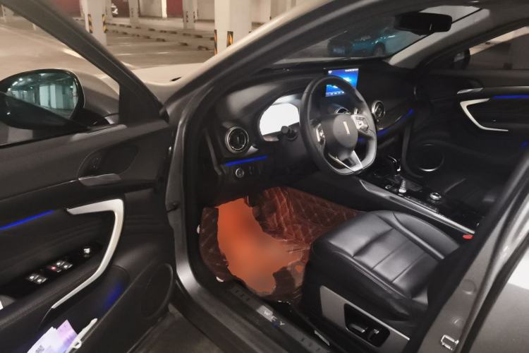 Used Wey VV7 2017 2.0T Luxury Model Driver Seat