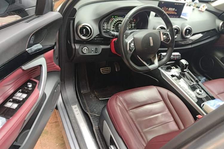 Used Wey VV7 2017 2.0T Flagship Model Driver Seat