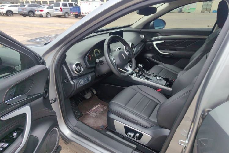 Used Wey VV7 2017 2.0T Luxury Model Driver Seat