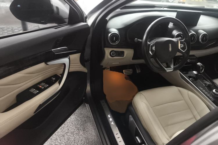 Used Wey VV7 2017 2.0T Flagship Model Driver Seat