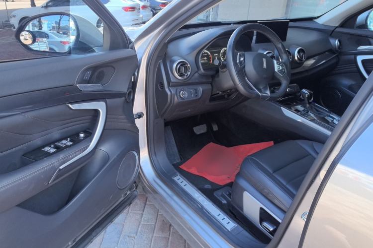 Used Wey VV7 2017 2.0T Ultra-Luxury Version Driver Seat