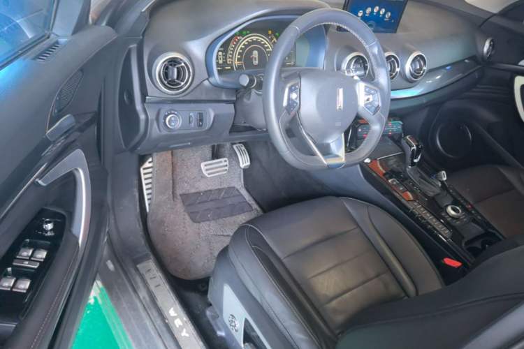 Used Wey VV7 2017 2.0T Flagship Model Driver Seat