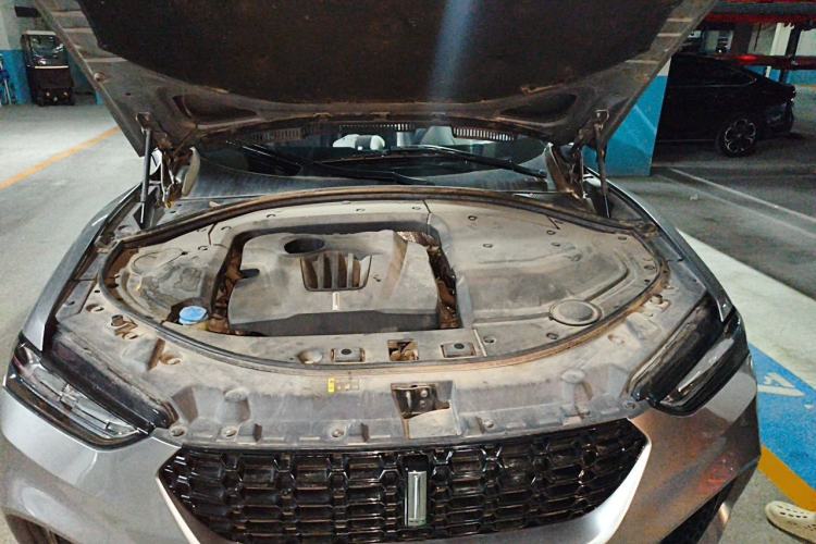 Used Wey VV7 2017 VV7c 2.0T Flagship Model Engine Bay