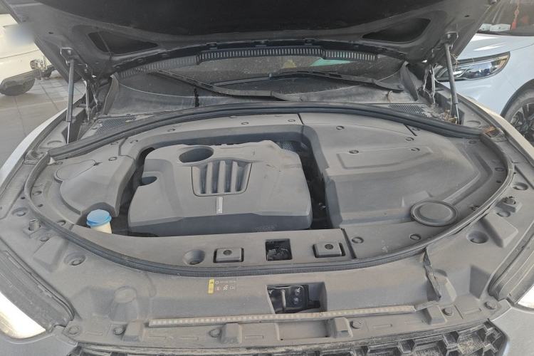 Used Wey VV7 2017 2.0T Ultra-Luxury Version Engine Bay