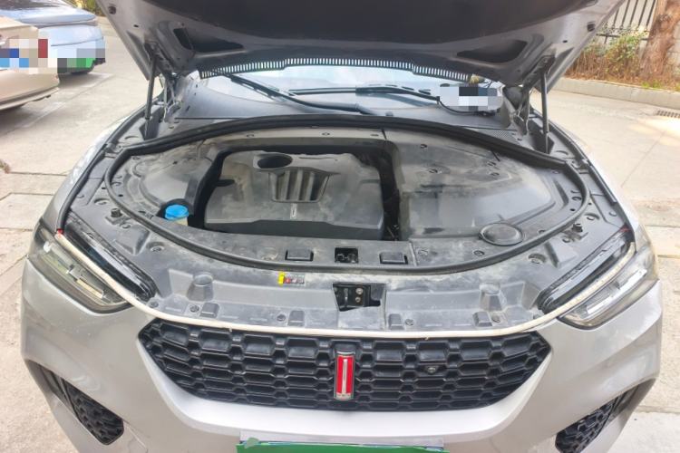Used Wey VV7 2017 2.0T Ultra-Luxury Version Engine Bay