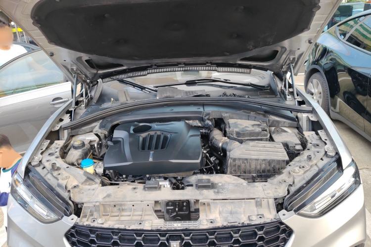 Used Wey VV7 2017 2.0T Flagship Model Engine Bay
