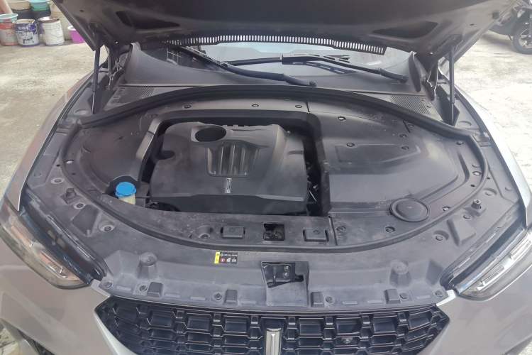 Used Wey VV7 2017 2.0T Flagship Model Engine Bay