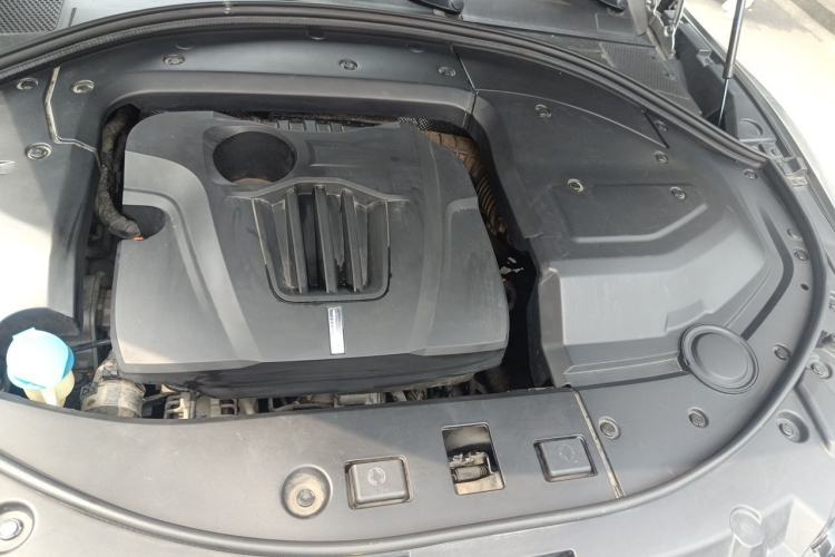 Used Wey VV7 2017 2.0T Flagship Model Engine Bay