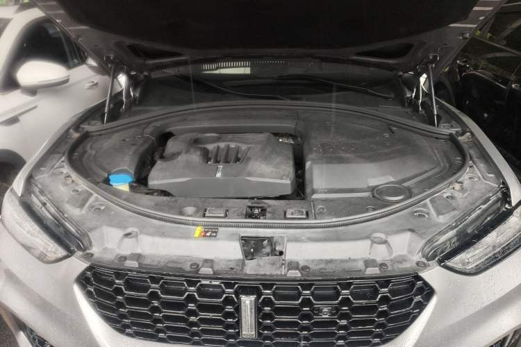 Used Wey VV7 2017 2.0T Flagship Model Engine Bay