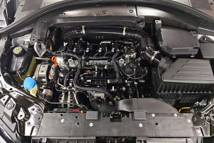 Used Wey VV7 2017 2.0T Flagship Model Engine Bay