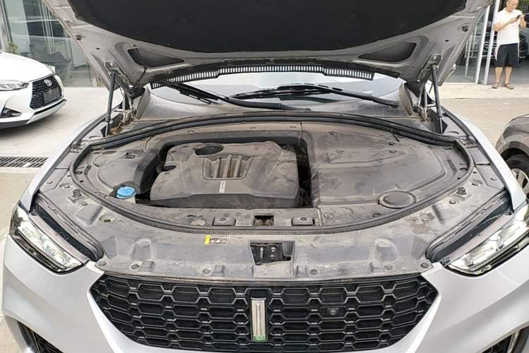 Used Wey VV7 2017 2.0T Flagship Model Engine Bay