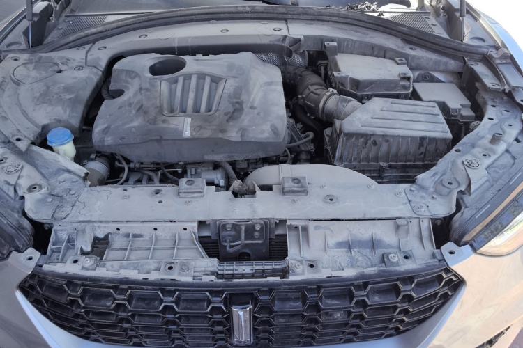 Used Wey VV7 2017 2.0T Ultra-Luxury Version Engine Bay
