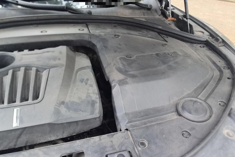 Used Wey VV7 2017 2.0T Ultra-Luxury Version Engine Bay Left