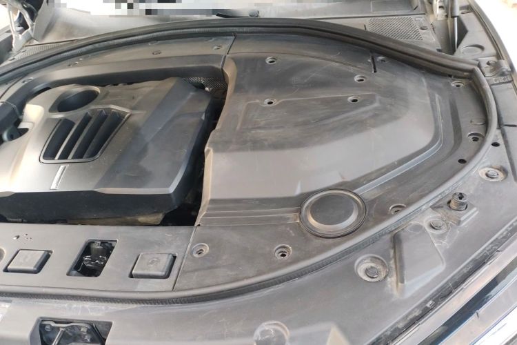 Used Wey VV7 2017 2.0T Ultra-Luxury Version Engine Bay Left