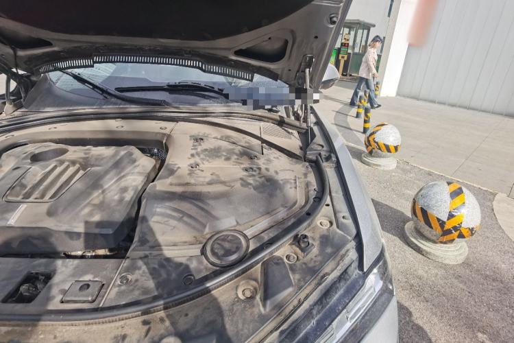 Used Wey VV7 2017 2.0T Flagship Model Engine Bay Left