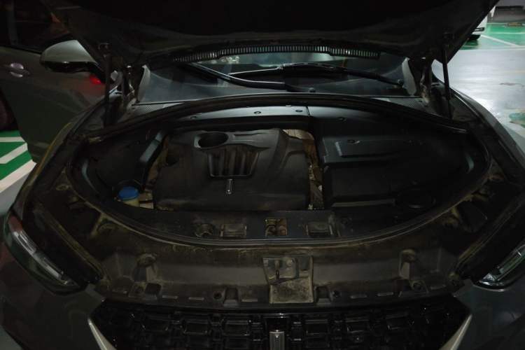 Used Wey VV7 2017 2.0T Flagship Model Engine Bay