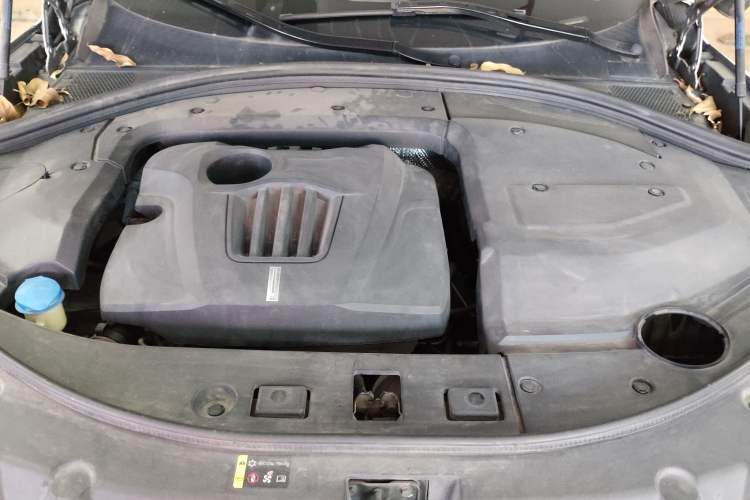 Used Wey VV7 2017 2.0T Flagship Model Engine Bay