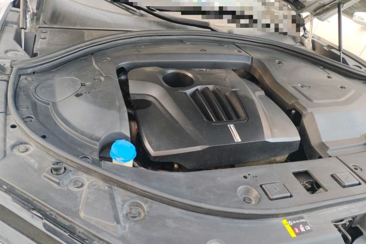 Used Wey VV7 2017 2.0T Ultra-Luxury Version Engine Bay Right