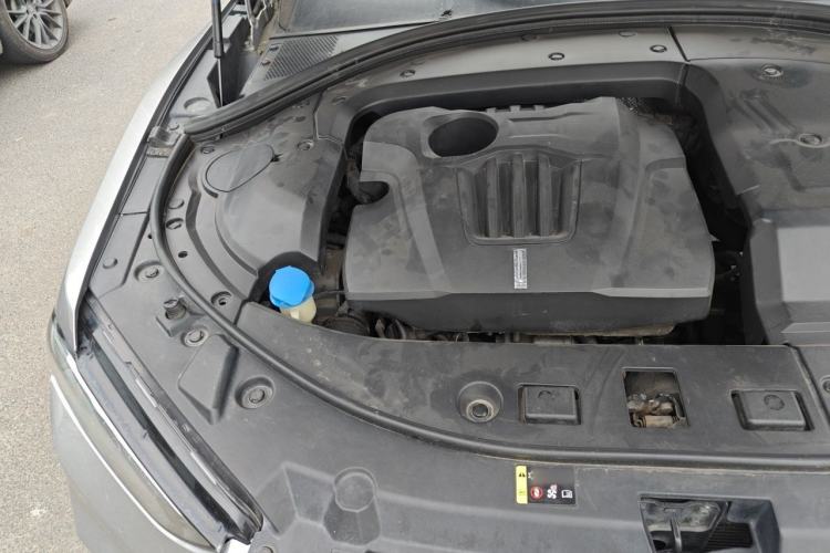 Used Wey VV7 2017 2.0T Flagship Model Engine Bay Right