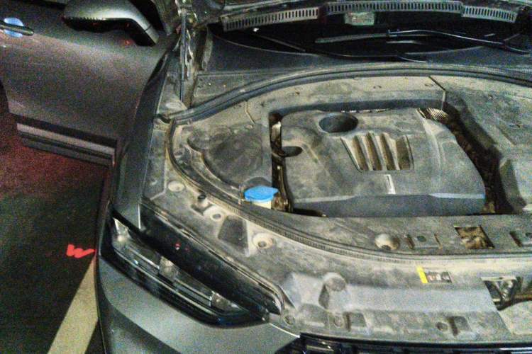 Used Wey VV7 2017 2.0T Flagship Model Engine Bay Right