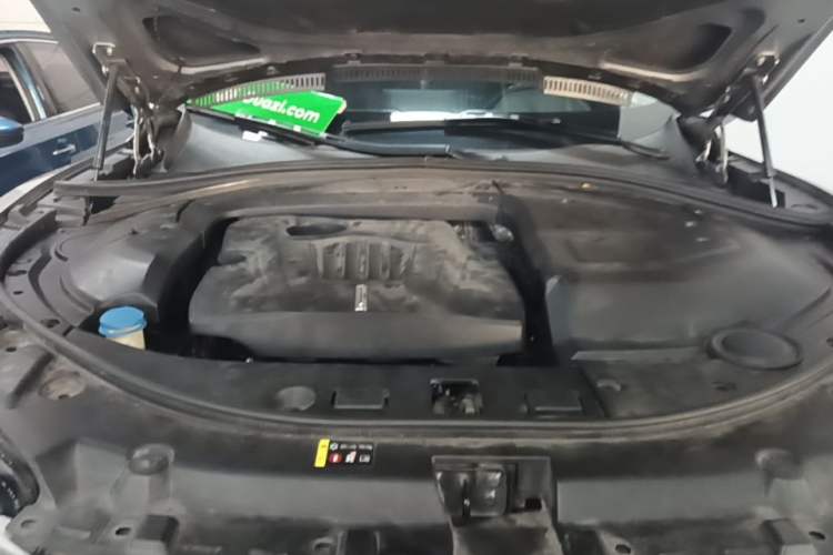 Used Wey VV7 2017 2.0T Flagship Model Engine Bay