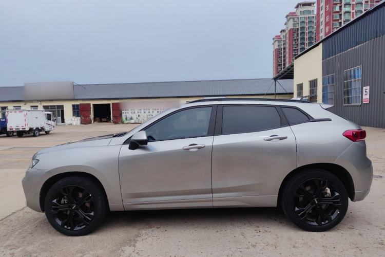 Used Wey VV7 2017 2.0T Luxury Model Exterior 4