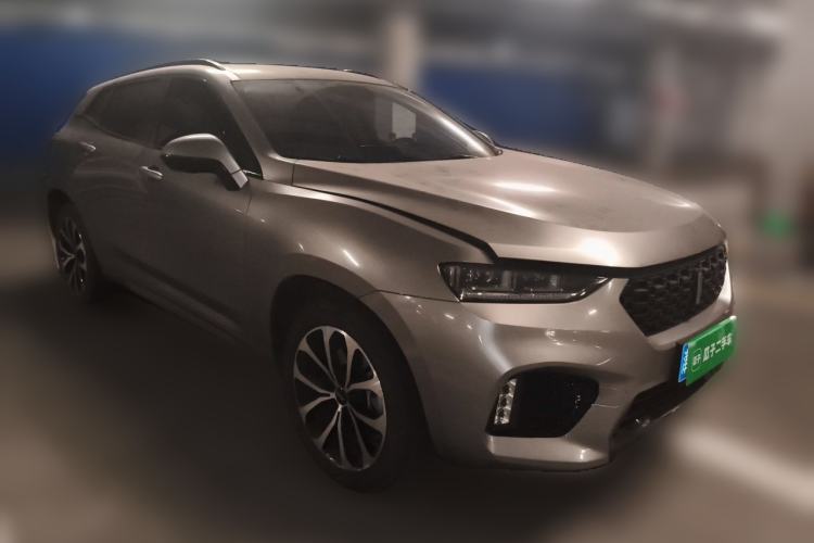 Used Wey VV7 2017 2.0T Luxury Model Front Right 45 Deg