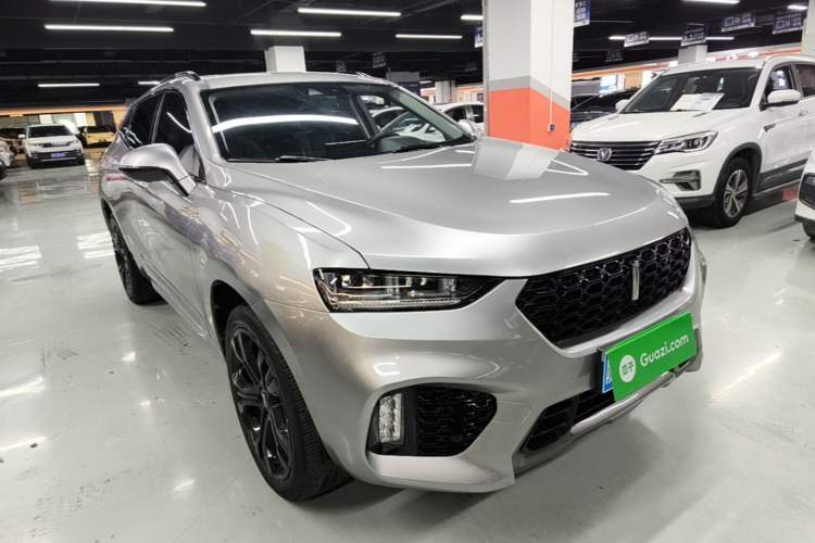 Used Wey VV7 2017 2.0T Flagship Model Front Right 45 Deg
