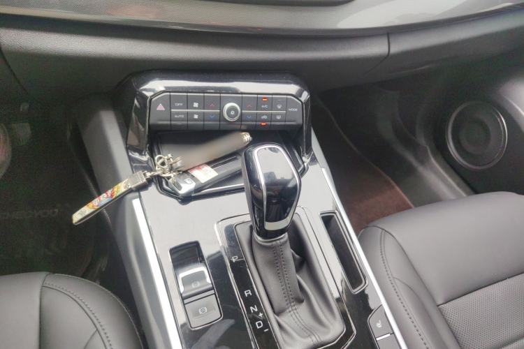 Used Wey VV7 2017 2.0T Luxury Model Gear Lever