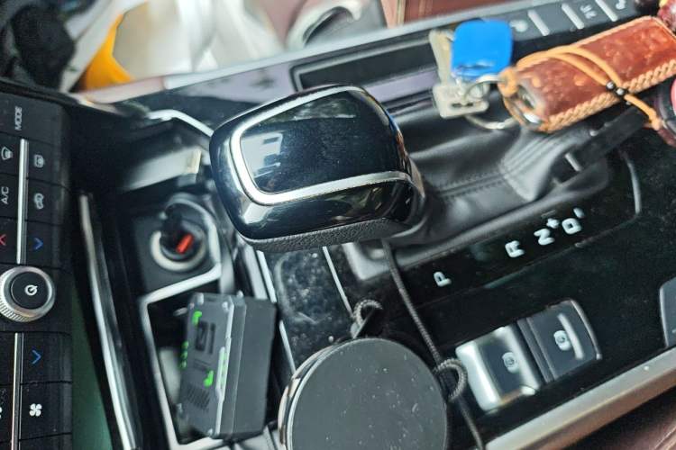 Used Wey VV7 2017 2.0T Flagship Model Gear Lever