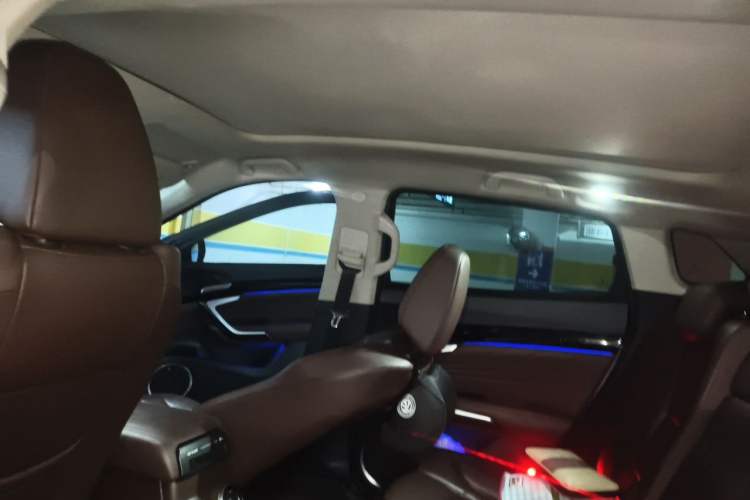Used Wey VV7 2017 2.0T Flagship Model Headliner