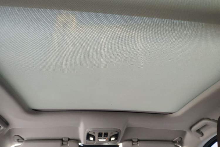 Used Wey VV7 2017 2.0T Ultra-Luxury Version Headliner
