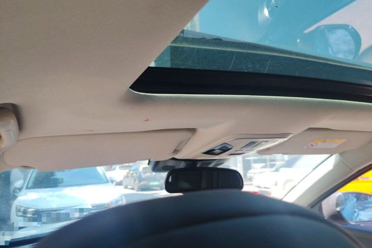 Used Wey VV7 2017 2.0T Ultra-Luxury Version Headliner