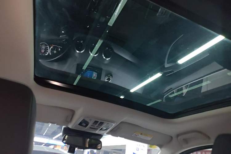 Used Wey VV7 2017 VV7c 2.0T Luxury Model Headliner