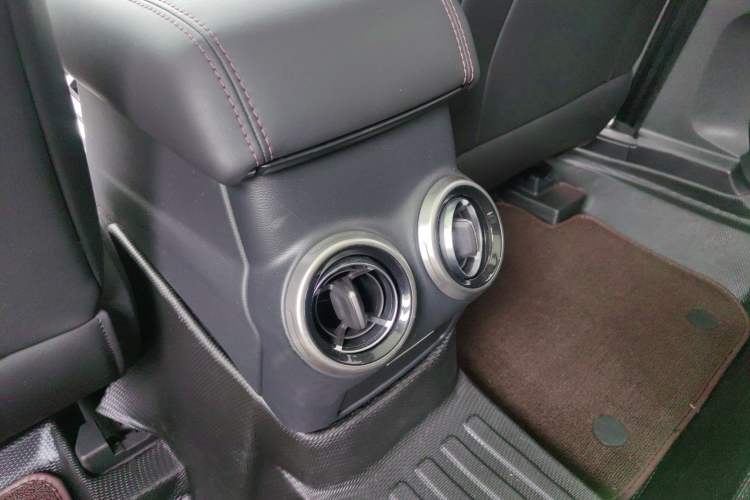Used Wey VV7 2017 2.0T Luxury Model Interior 1