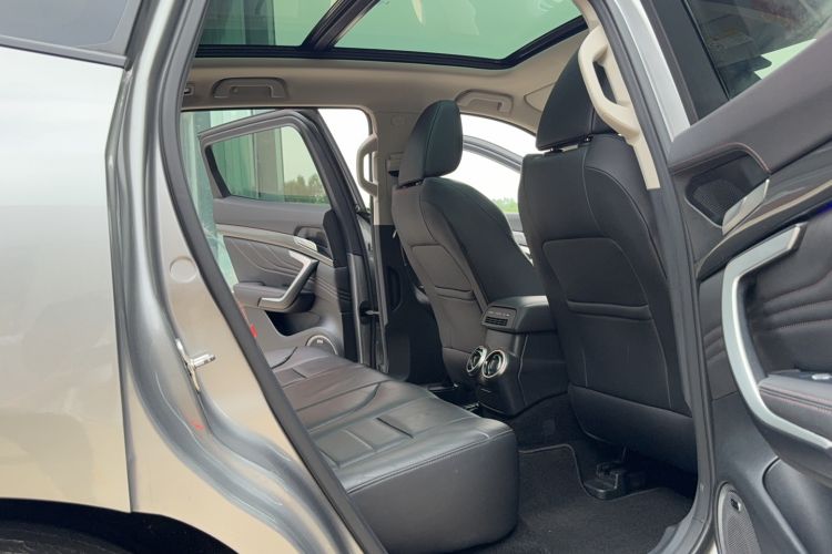 Used Wey VV7 2017 VV7c 2.0T Flagship Model Interior 4