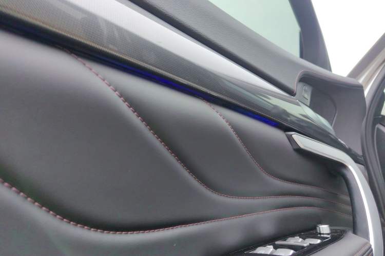 Used Wey VV7 2017 2.0T Luxury Model Interior 8