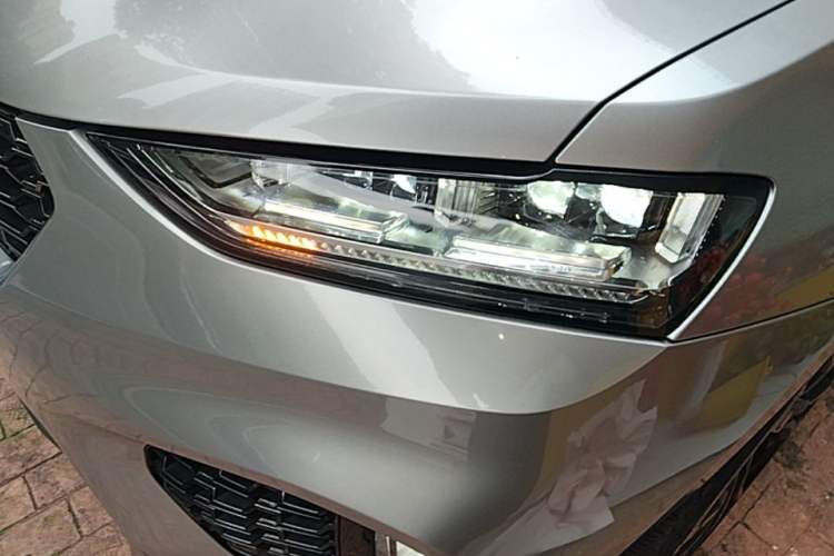 Used Wey VV7 2017 2.0T Flagship Model Left Front Headlight