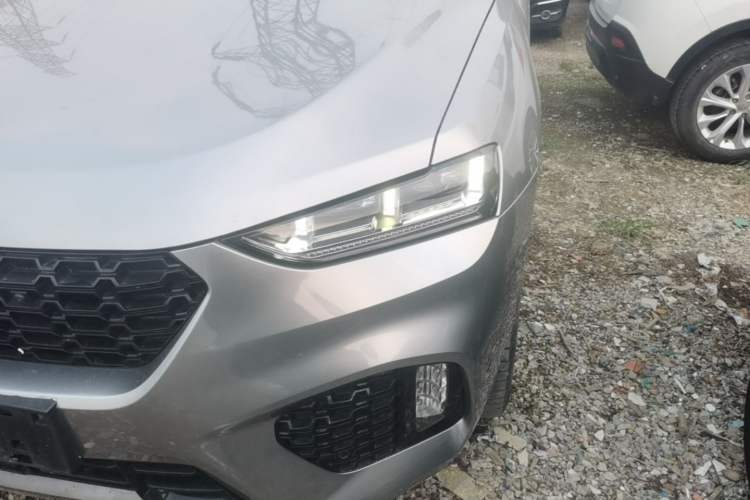 Used Wey VV7 2017 2.0T Flagship Model Left Front Headlight
