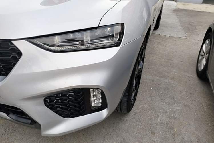 Used Wey VV7 2017 2.0T Flagship Model Left Front Headlight