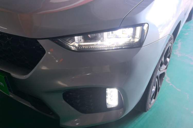 Used Wey VV7 2017 2.0T Flagship Model Left Front Headlight