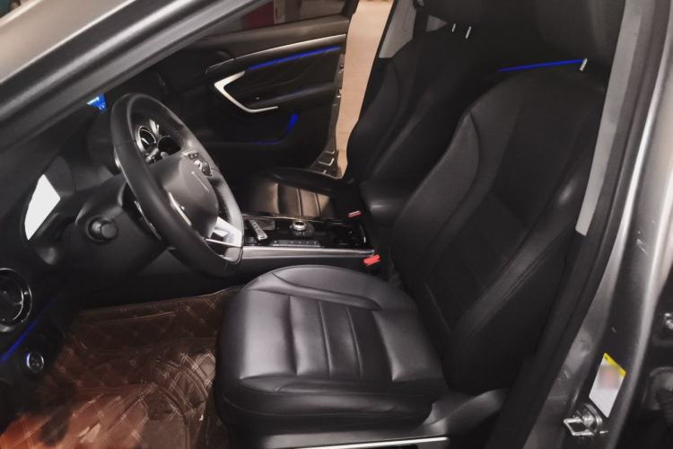 Used Wey VV7 2017 2.0T Luxury Model Left Front Seat