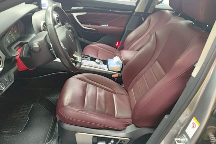 Used Wey VV7 2017 2.0T Flagship Model Left Front Seat