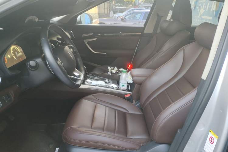 Used Wey VV7 2017 2.0T Ultra-Luxury Version Left Front Seat
