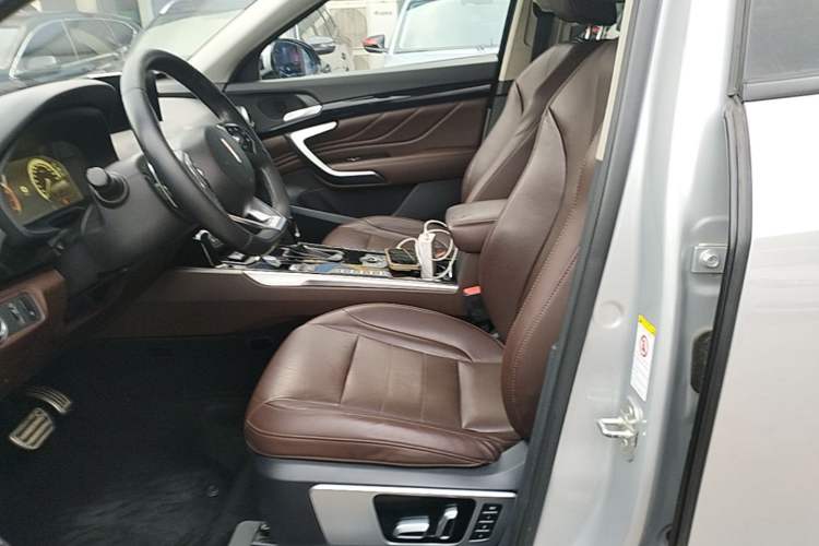Used Wey VV7 2017 2.0T Flagship Model Left Front Seat